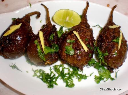 Bharvan Baingan/ Stuffed Eggplant